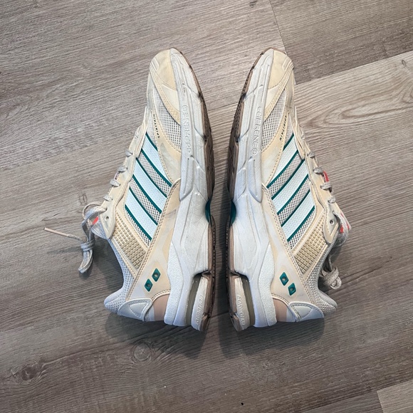 Adidas Spiritain 2000 (Wonder White/Cougar Green) - Picture 2 of 6